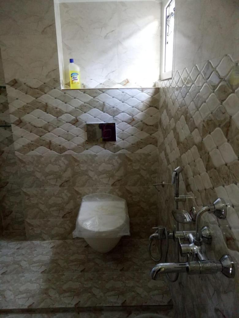 Bandana'S Bed & Breakfast Guwahati Esterno foto